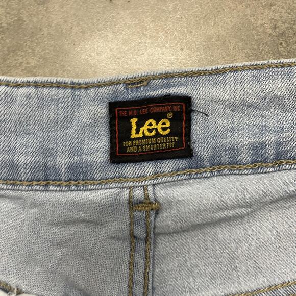 Lee Jeans Womens 18W Plus Light Wash Stretch Denim Straight Leg 5 Pocket - Picture 3 of 8